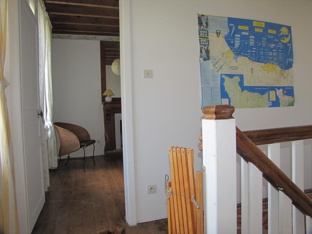 Gite De La Ferme De La Cour Crasville  Kamer foto